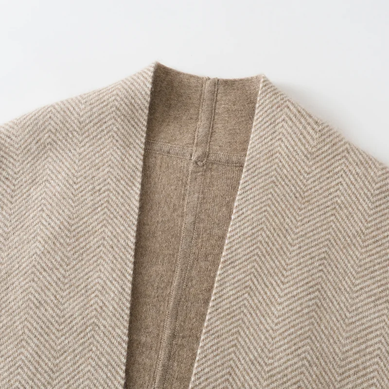 100% Cashmere, Cashmere crew-neck sweater — Camel Batwing, 14–15.5µm, Cashmere Garment / Women — detail view 7