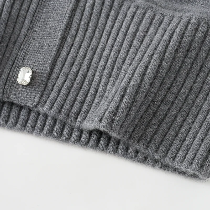100% Cashmere, Cashmere crew-neck sweater — Grey, 14–15.5µm, Cashmere Garment / Women — detail view 3