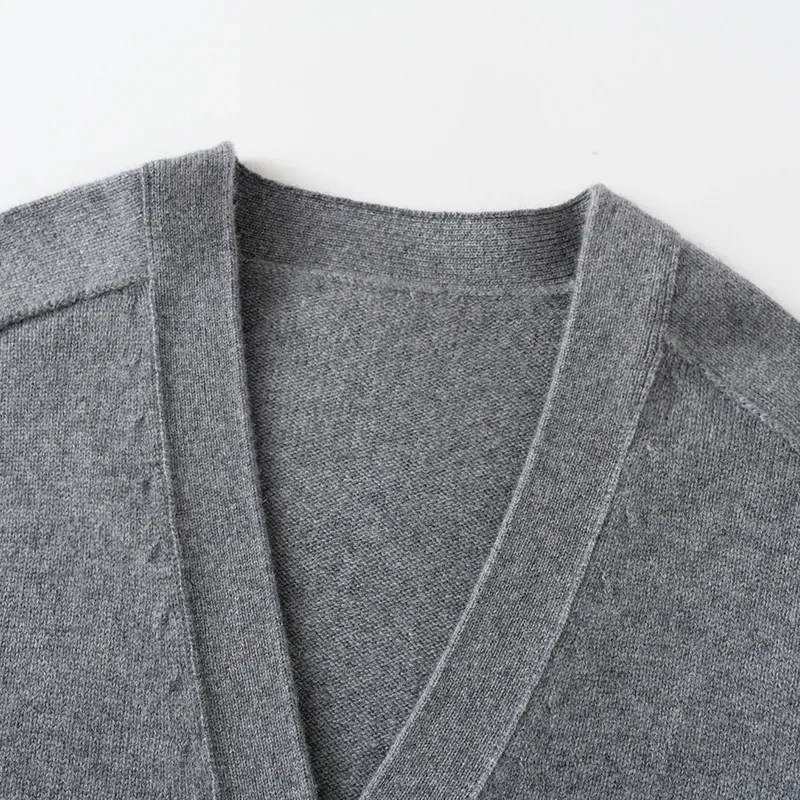 100% Cashmere, Cashmere crew-neck sweater — Grey, 14–15.5µm, Cashmere Garment / Women — detail view 5