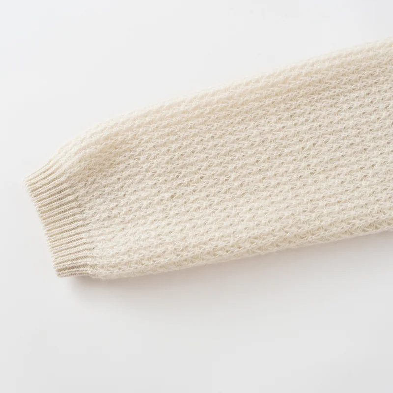 100% Cashmere, Cashmere crew-neck sweater — White, 14–15.5µm, Cashmere Garment / Women — detail view 4