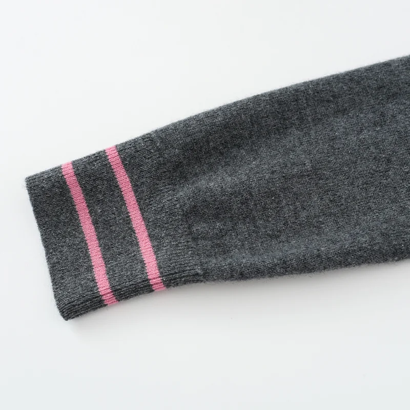 100% Cashmere, Cashmere crew-neck sweater — Grey, 14–15.5µm, Cashmere Garment / Women — detail view 4