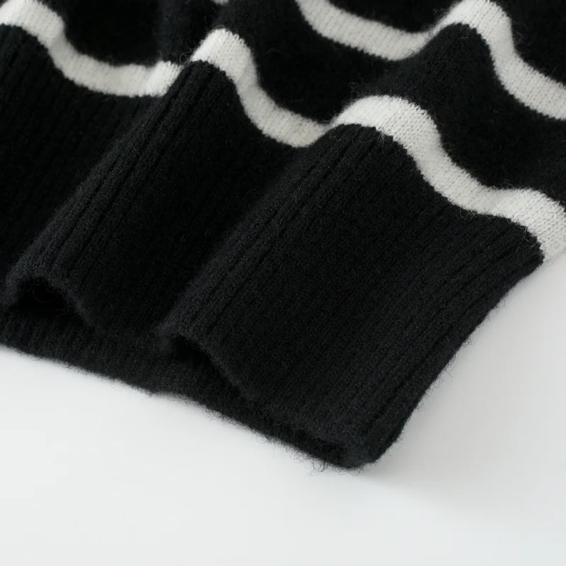 100% Cashmere, Cashmere sleeveless vest — White Tank, 14–15.5µm, Cashmere Garment / Women — detail view 4