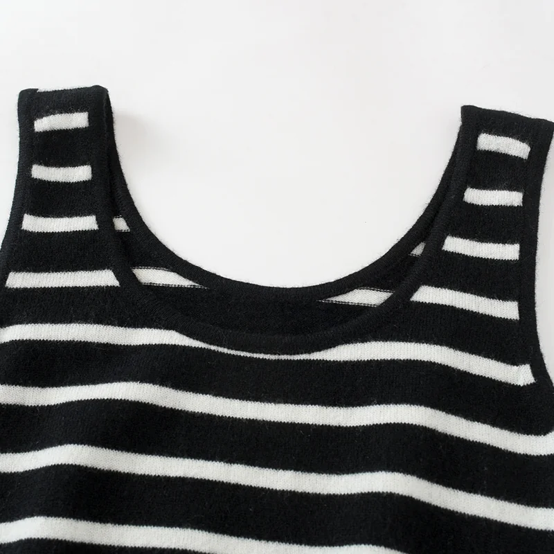 100% Cashmere, Cashmere sleeveless vest — White Tank, 14–15.5µm, Cashmere Garment / Women — detail view 6
