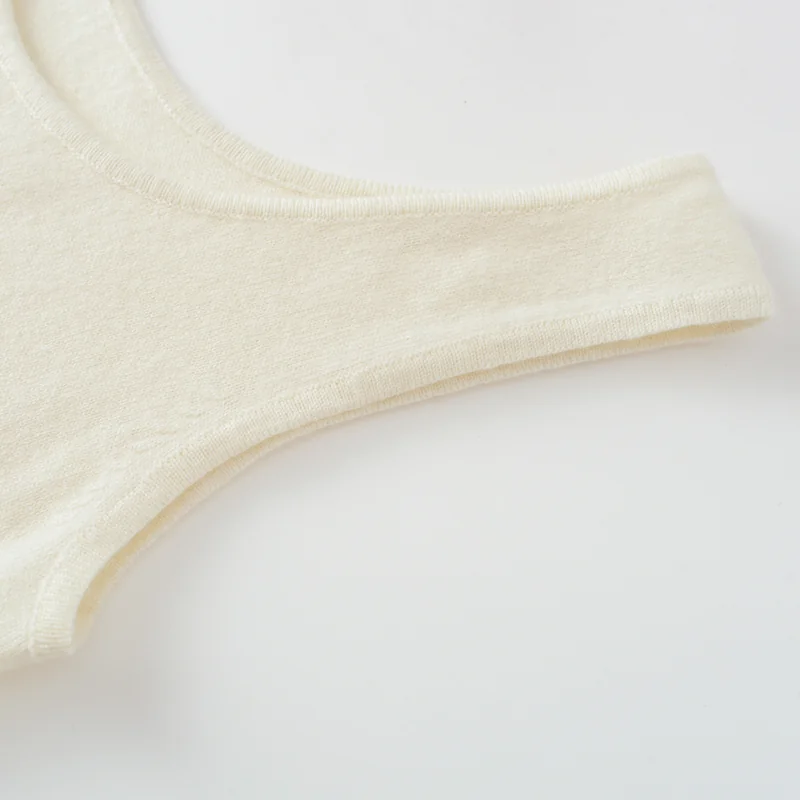 100% Cashmere, Cashmere sleeveless vest — White Tank, 14–15.5µm, Cashmere Garment / Women — detail view 5