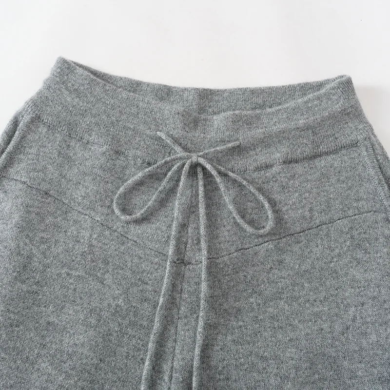 100% Cashmere, Cashmere knit trousers — Grey Trousers, 14–15.5µm, Cashmere Garment / Women — detail view 6