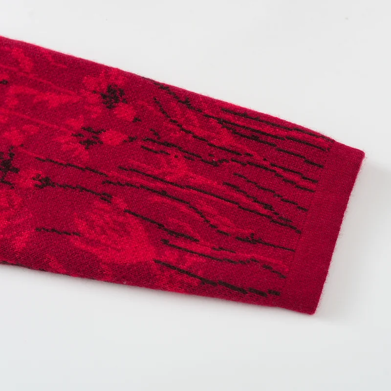 100% Cashmere, Cashmere crew-neck sweater — Red, 14–15.5µm, Cashmere Garment / Women — detail view 5