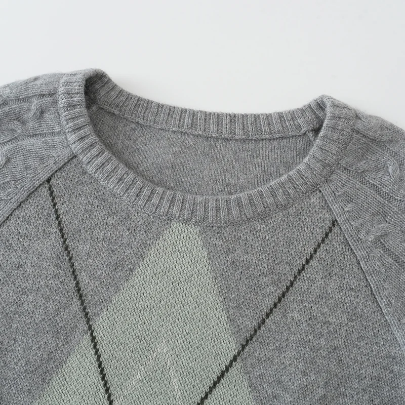 100% Cashmere, Cashmere crew-neck sweater — Grey, 14–15.5µm, Cashmere Garment / Women — detail view 5
