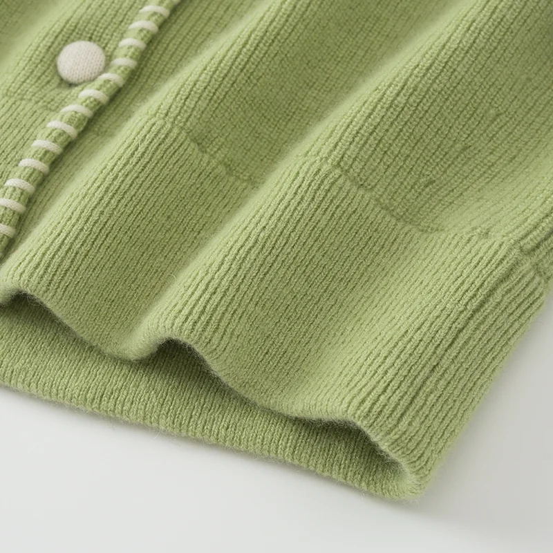 100% Cashmere, Cashmere crew-neck sweater — Green, 14–15.5µm, Cashmere Garment / Women — detail view 3