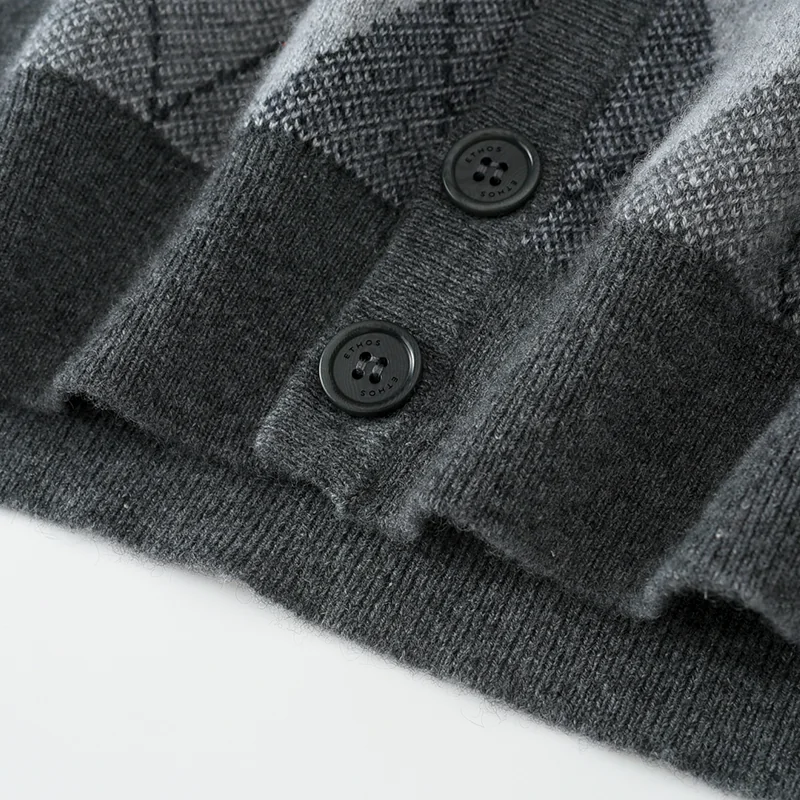 100% Cashmere, Cashmere sleeveless vest — Grey Sleeveless vest, 14–15.5µm, Cashmere Garment / Men — detail view 3