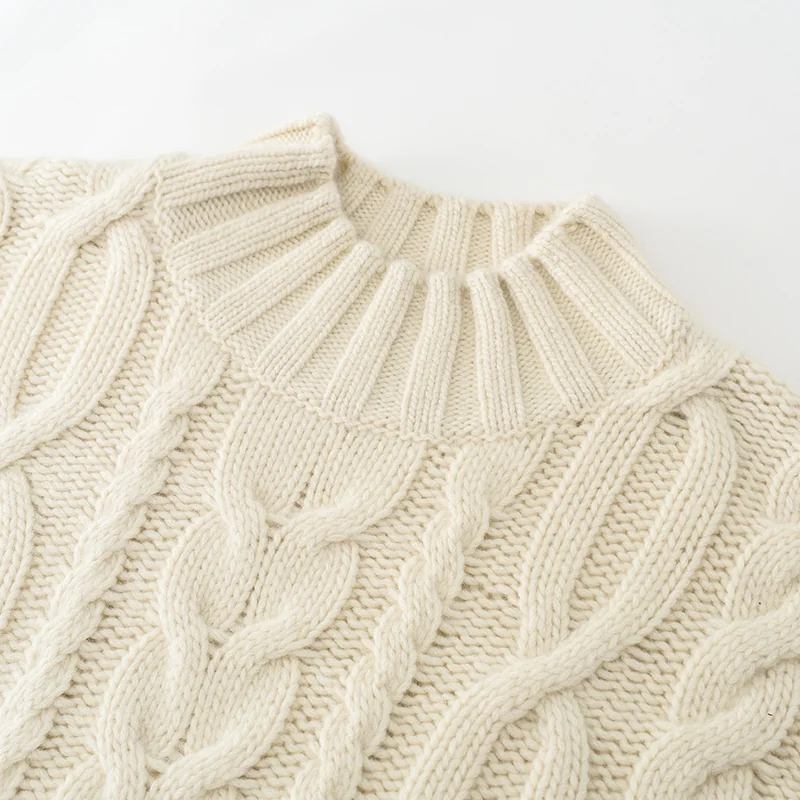 100% Cashmere, Cashmere chunky cable crew-neck pullover, 14–15.5µm, Cashmere Garment — detail view 5