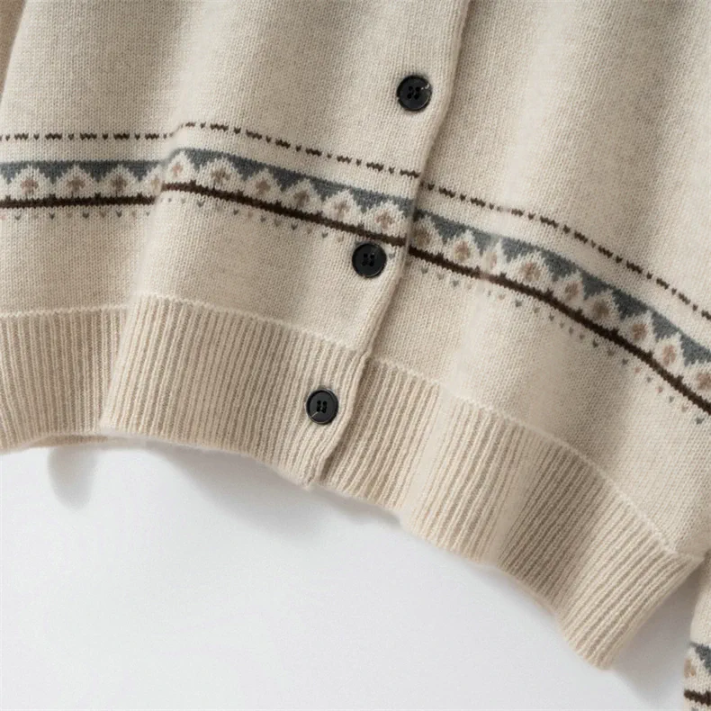 100% Cashmere, Custom Cashmere Jacquard Cardigan Women - Crew Neck Button-Front Sweater Wholesale FW 2025, 14–15.5µm, Womenswear — detail view 2