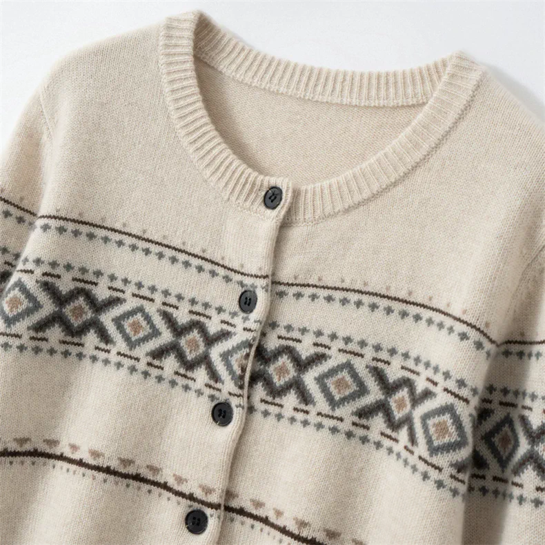100% Cashmere, Custom Cashmere Jacquard Cardigan Women - Crew Neck Button-Front Sweater Wholesale FW 2025, 14–15.5µm, Womenswear — detail view 4