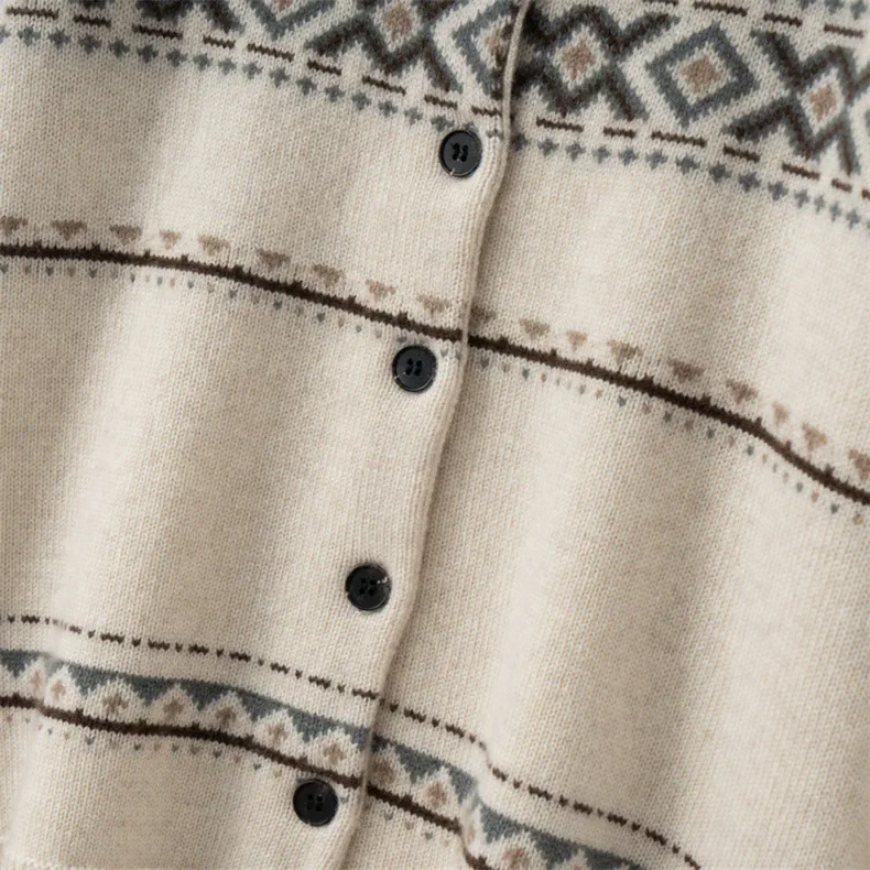 100% Cashmere, Custom Cashmere Jacquard Cardigan Women - Crew Neck Button-Front Sweater Wholesale FW 2025, 14–15.5µm, Womenswear — detail view 5