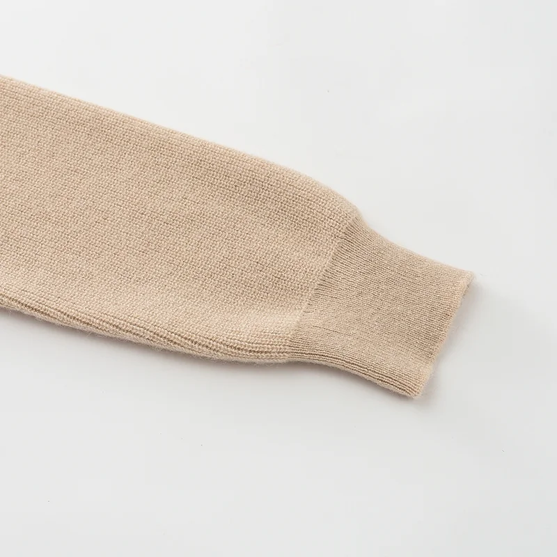 100% Cashmere, Cashmere relaxed-fit crew-neck pullover, 14–15.5µm, Cashmere Garment — detail view 5