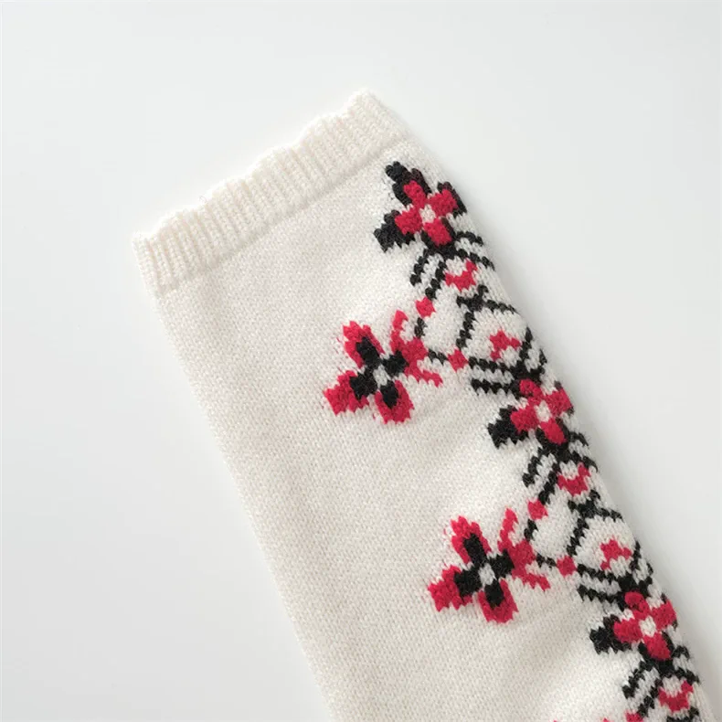 100% Cashmere, Custom Cashmere Snowflake Christmas Cardigan Women - Holiday Knit Sweater Wholesale FW 2025, 14–15.5µm, Womenswear — detail view 8