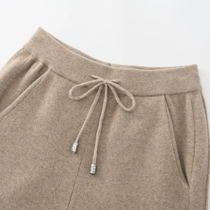 100% Cashmere, Cashmere cargo-style wide-leg knit pants, 14–15.5µm, Cashmere Garment — detail view 4