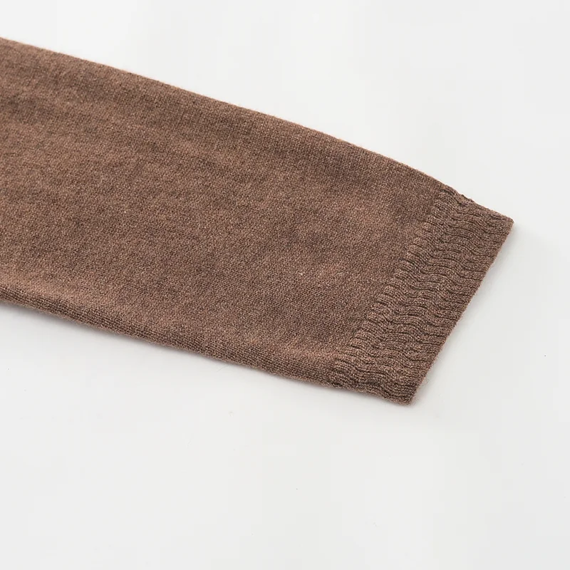 100% Cashmere, Cashmere crew-neck pullover with cable knit, 14–15.5µm, Cashmere Garment — detail view 4
