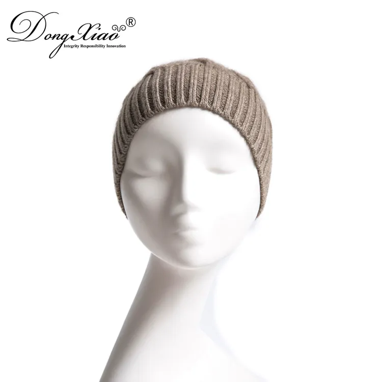 Ribbed Knit Hat · 100% Cashmere · Unisex Knit Cap, 14–15.5µm, Winter Warmth / Outerwear — detail view 3