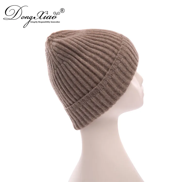 Classic Knit Hat · 100% Cashmere · Unisex Knit Cap, 14–15.5µm, Winter Warmth / Outerwear — detail view 3