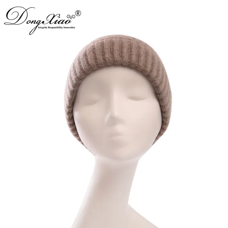 Classic Knit Hat · 100% Cashmere · Unisex Knit Cap, 14–15.5µm, Winter Warmth / Outerwear — detail view 5