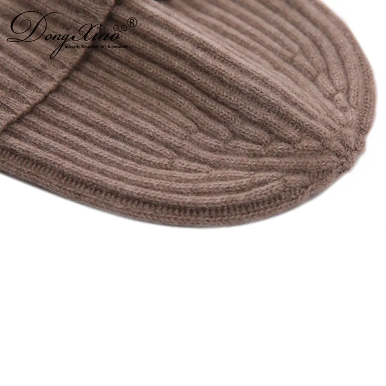 Classic Knit Hat · 100% Cashmere · Unisex Knit Cap, 14–15.5µm, Winter Warmth / Outerwear — detail view 7